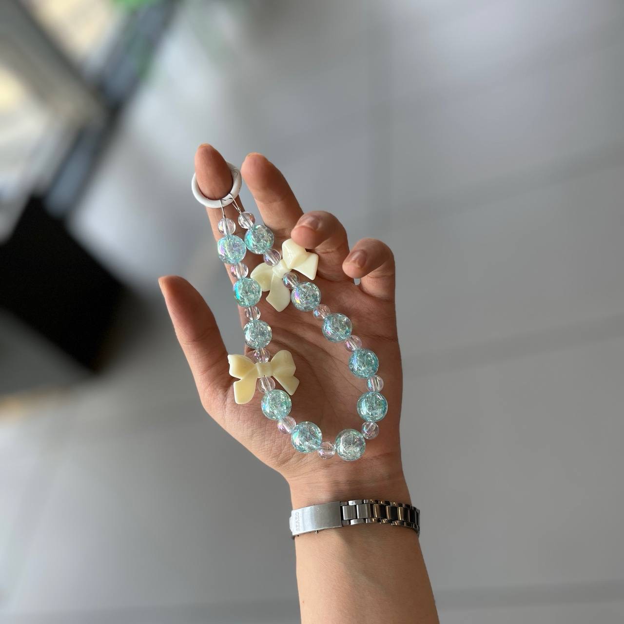 آویز گوشی
